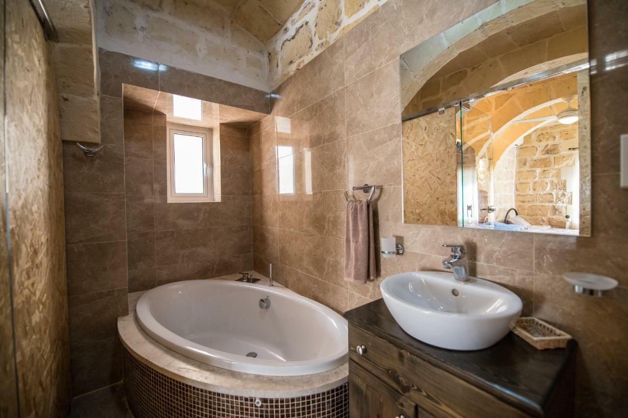 Zeppi'S Luxury Holiday Farmhouse With Private Pool Għarb Extérieur photo